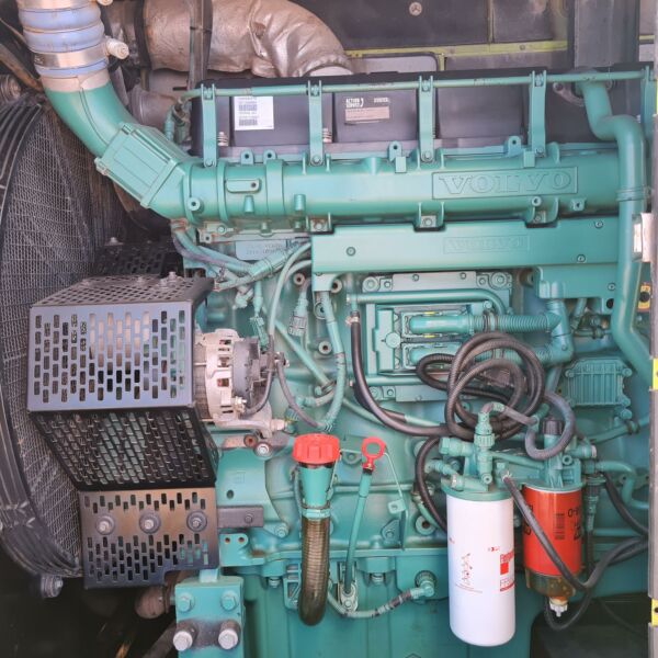 generador-pramac-gsw560v-motor