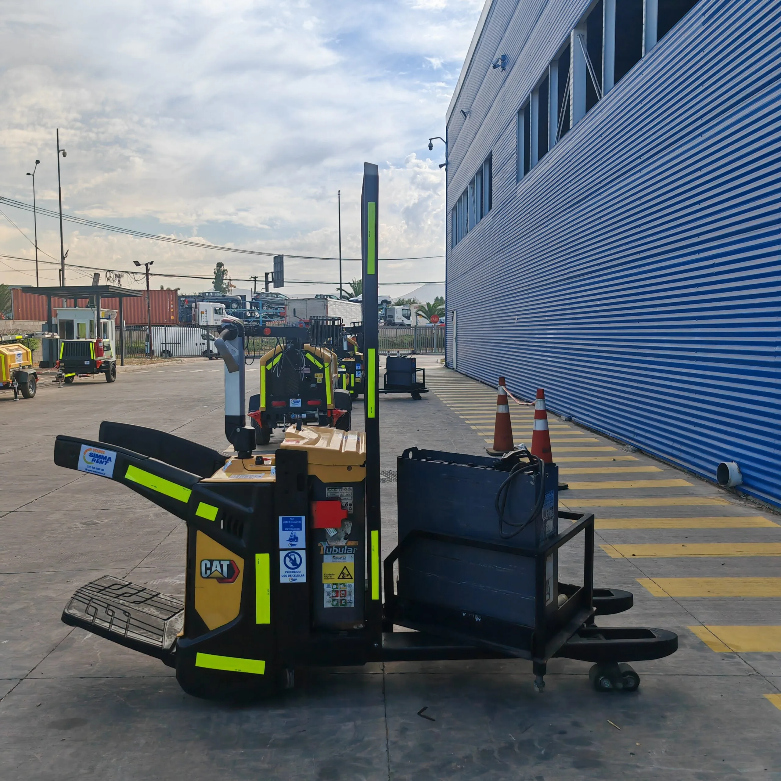 Transpaleta eléctrica Cat 1.6 a 2.0 Tons - Imagen 6