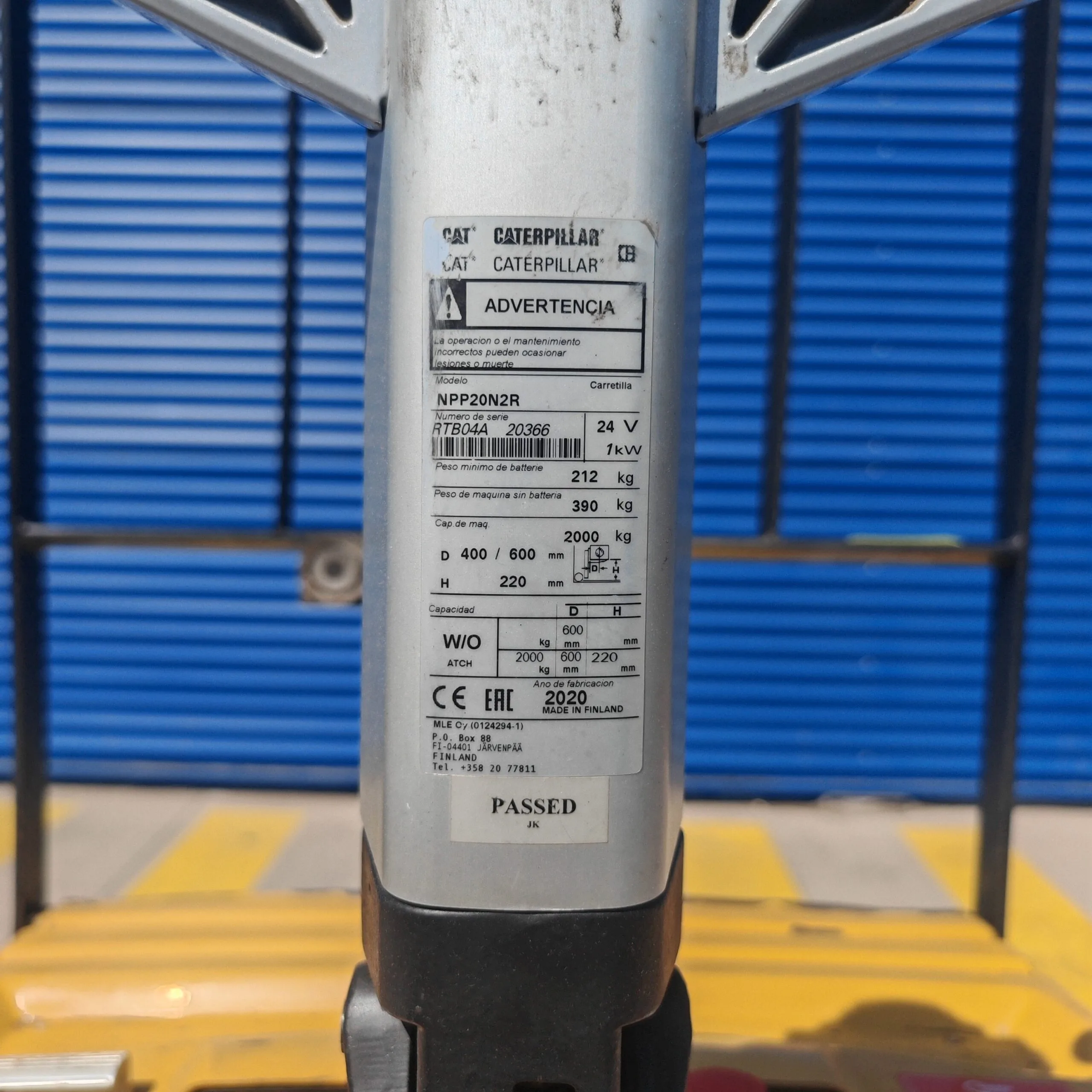 Transpaleta eléctrica Cat 1.6 a 2.0 Tons - Imagen 2