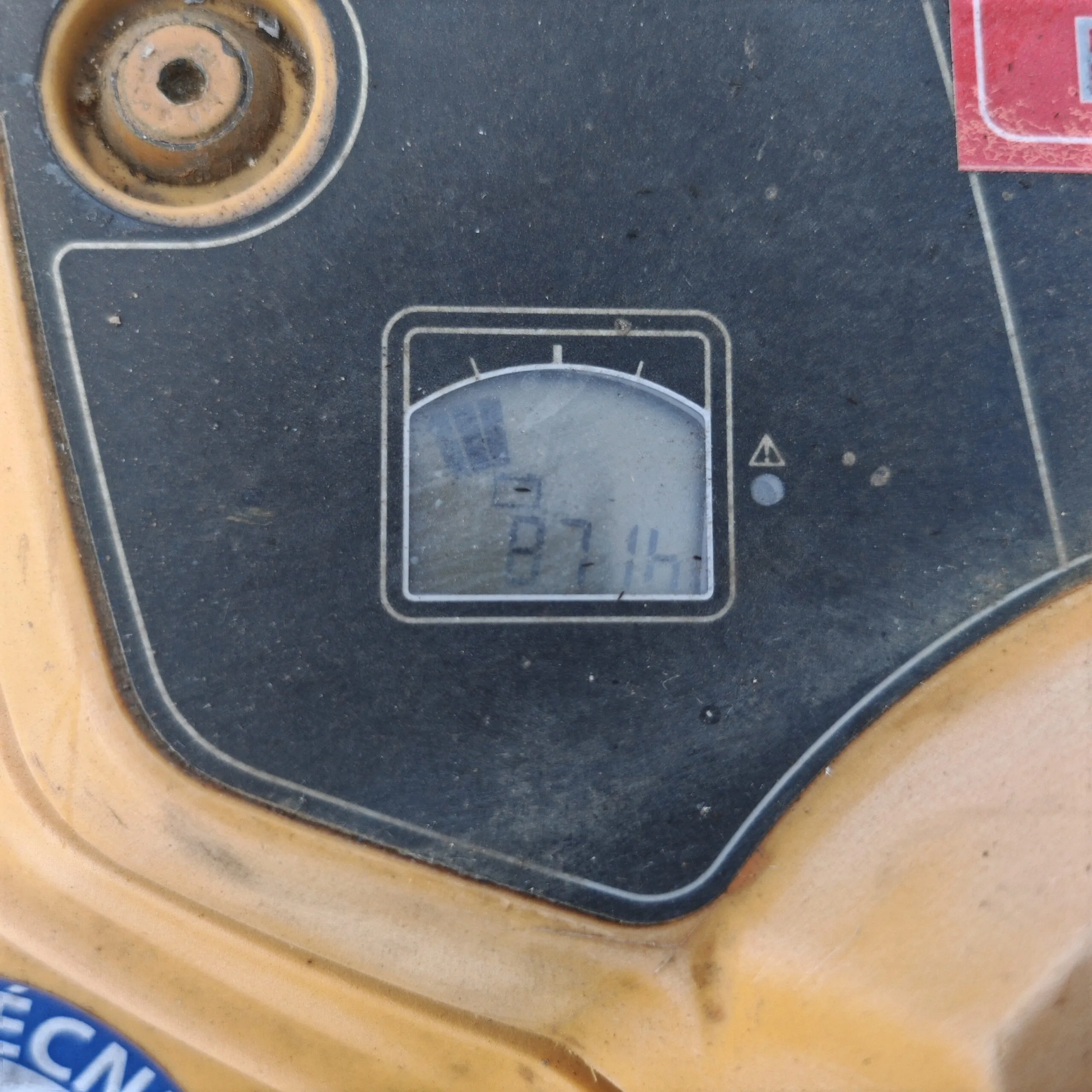 Transpaleta eléctrica Cat 1.6 a 2.0 Tons - Imagen 7