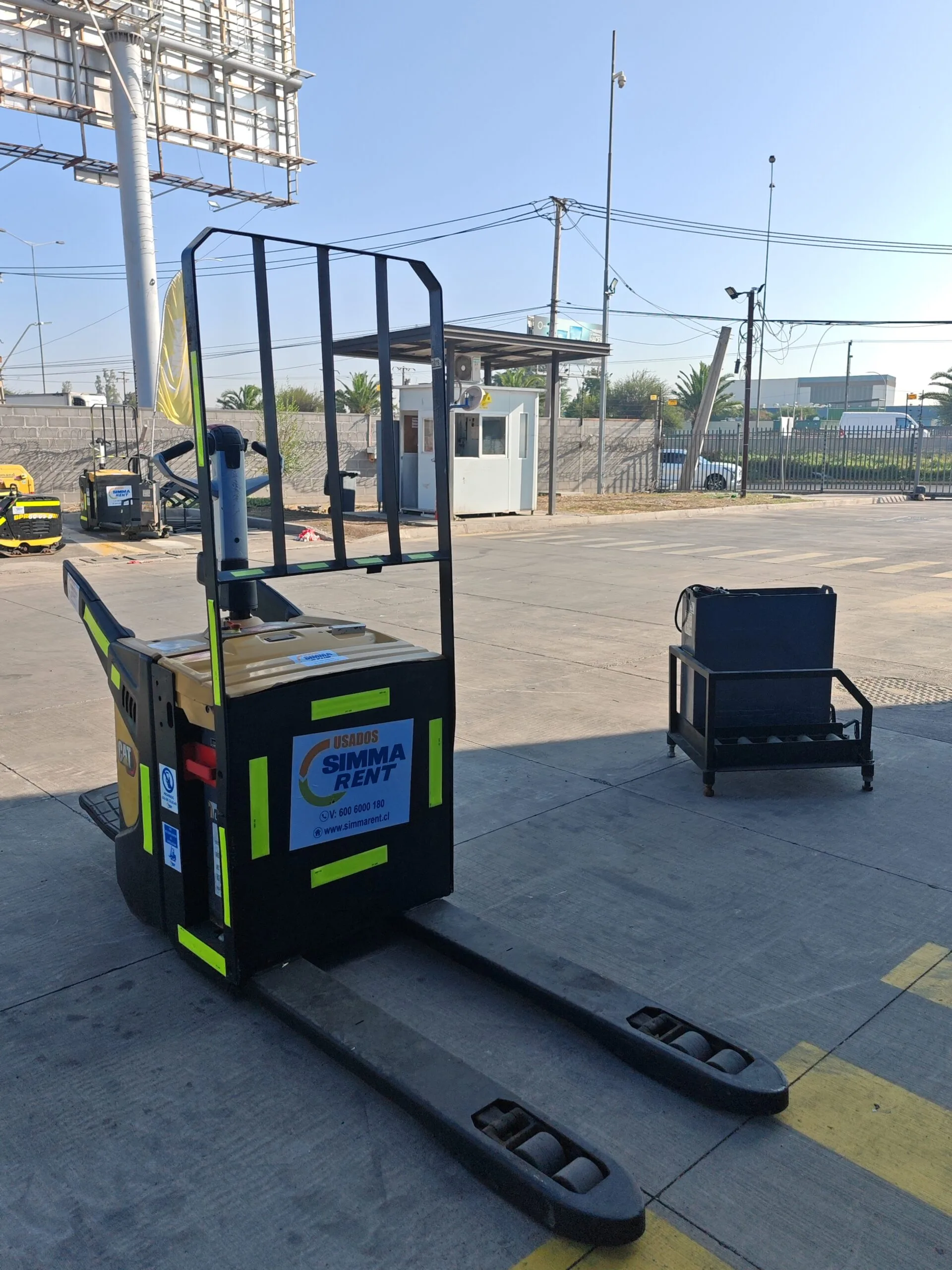 Transpaleta eléctrica Cat 1.6 a 2.0 Tons - Imagen 5