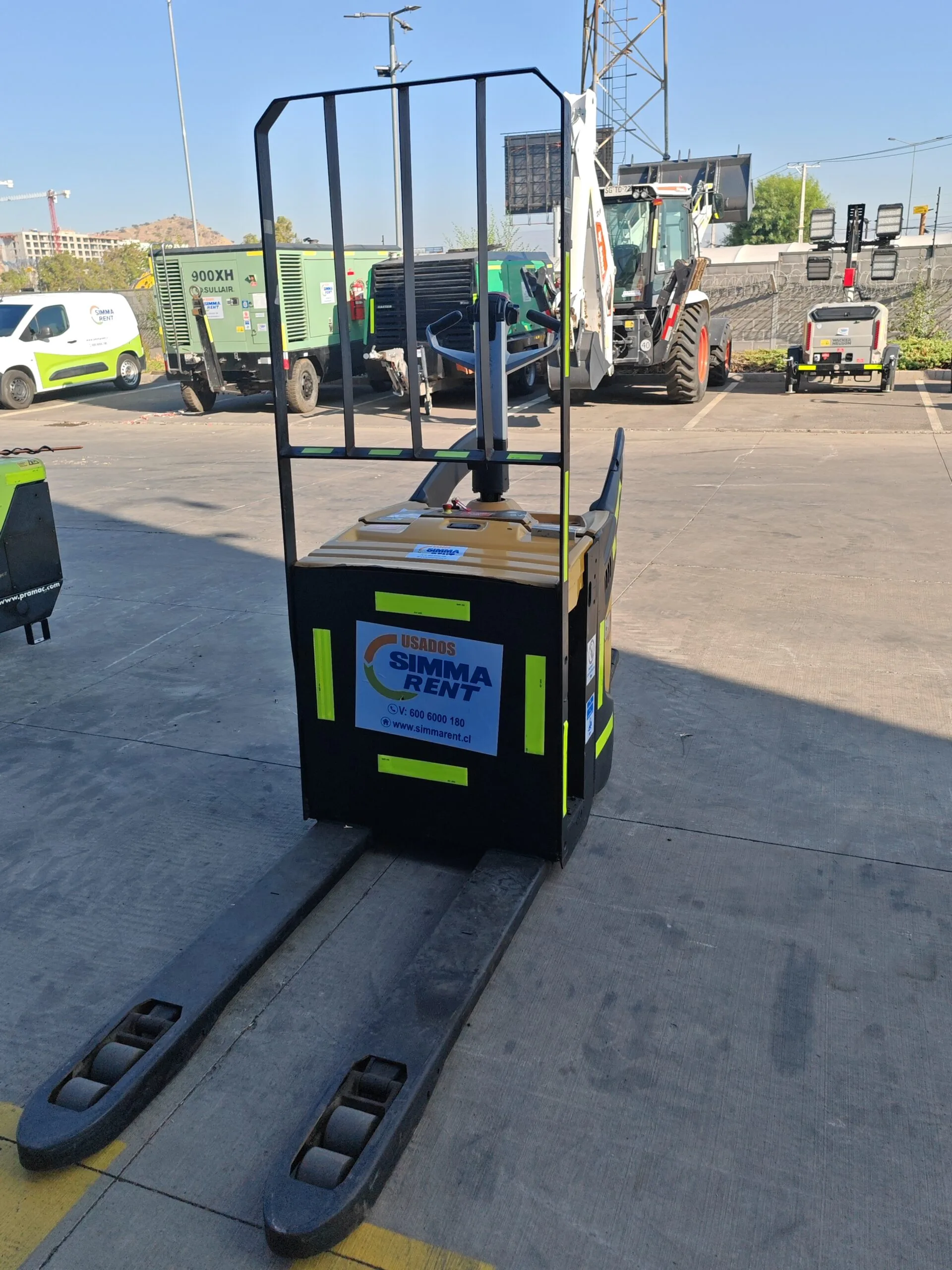 Transpaleta eléctrica Cat 1.6 a 2.0 Tons - Imagen 3