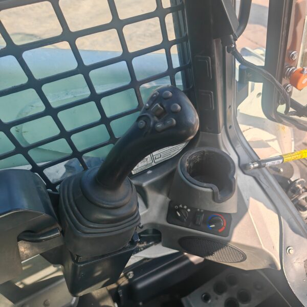 Minicargador Bobcat S770 - Imagen 8