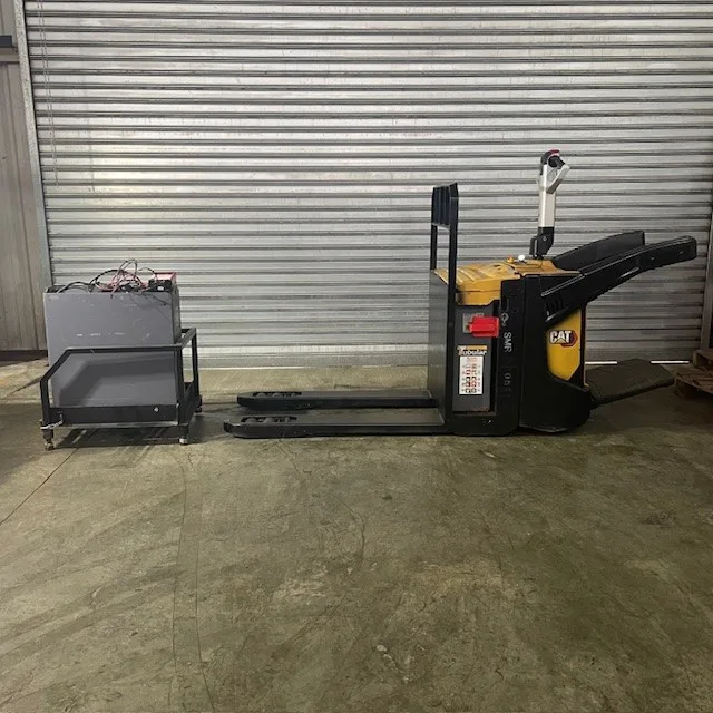 Transpaleta eléctrica Cat 1.6 a 2.0 Tons - Imagen 3