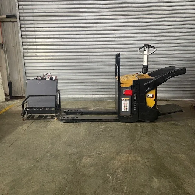 Transpaleta eléctrica Cat 1.6 a 2.0 Tons