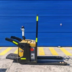 Transpaleta eléctrica Cat 1.6 a 2.0 Tons