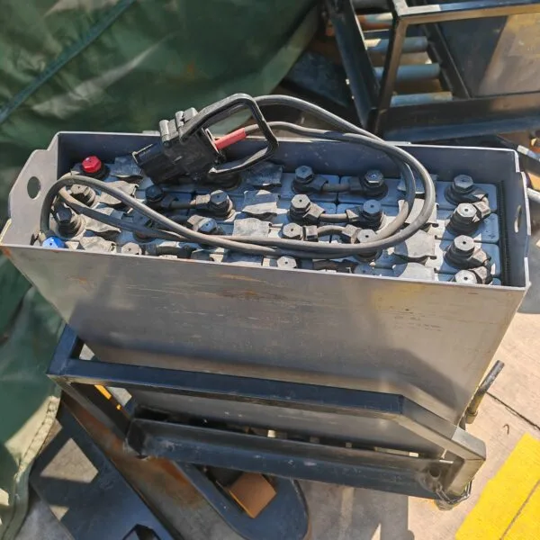 Transpaleta eléctrica Cat 1.6 a 2.0 Tons - Imagen 6
