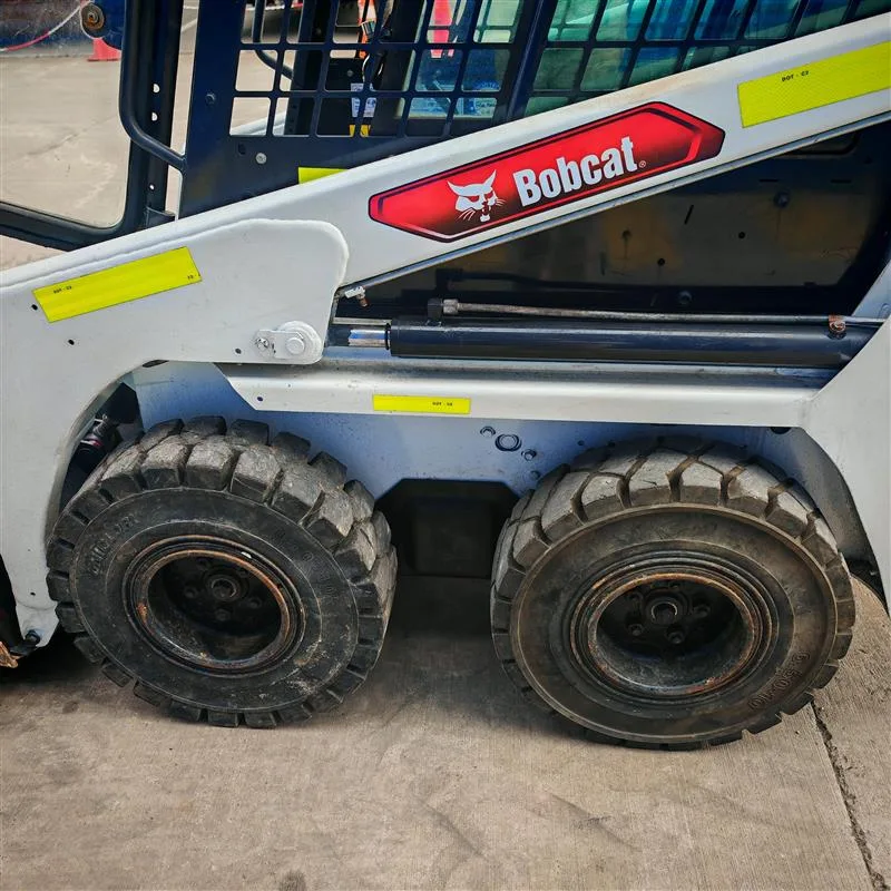 Minicargador Bobcat S70 - Imagen 8