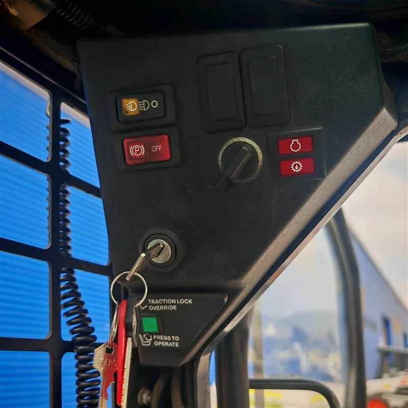 Minicargador Bobcat S70 - Imagen 11