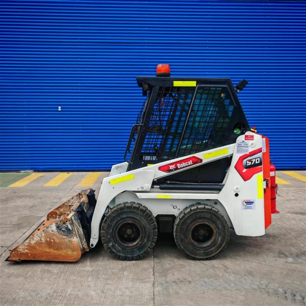 Minicargador Bobcat S70