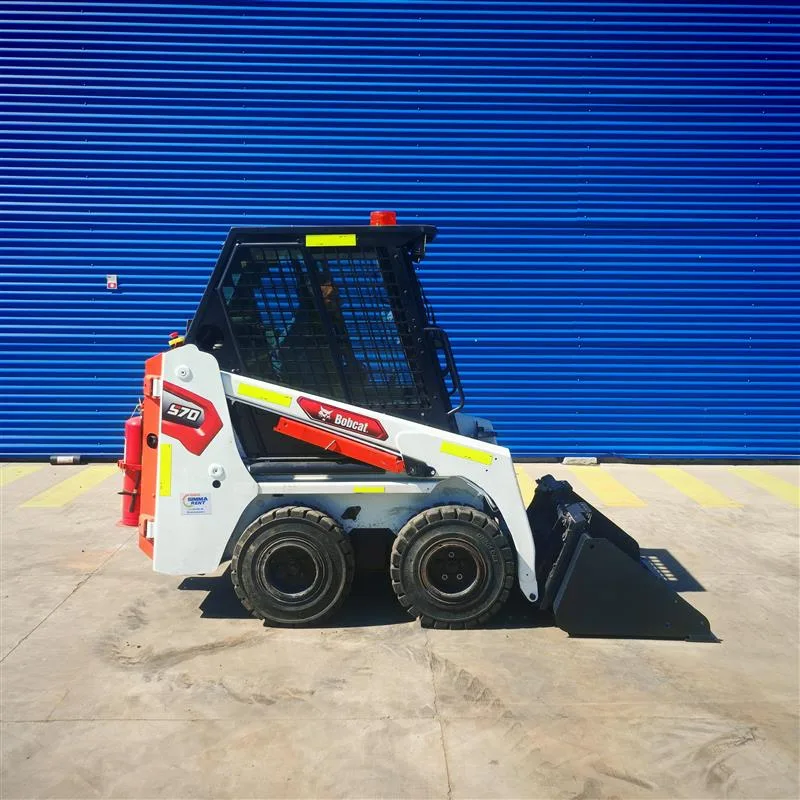 Minicargador Bobcat S70