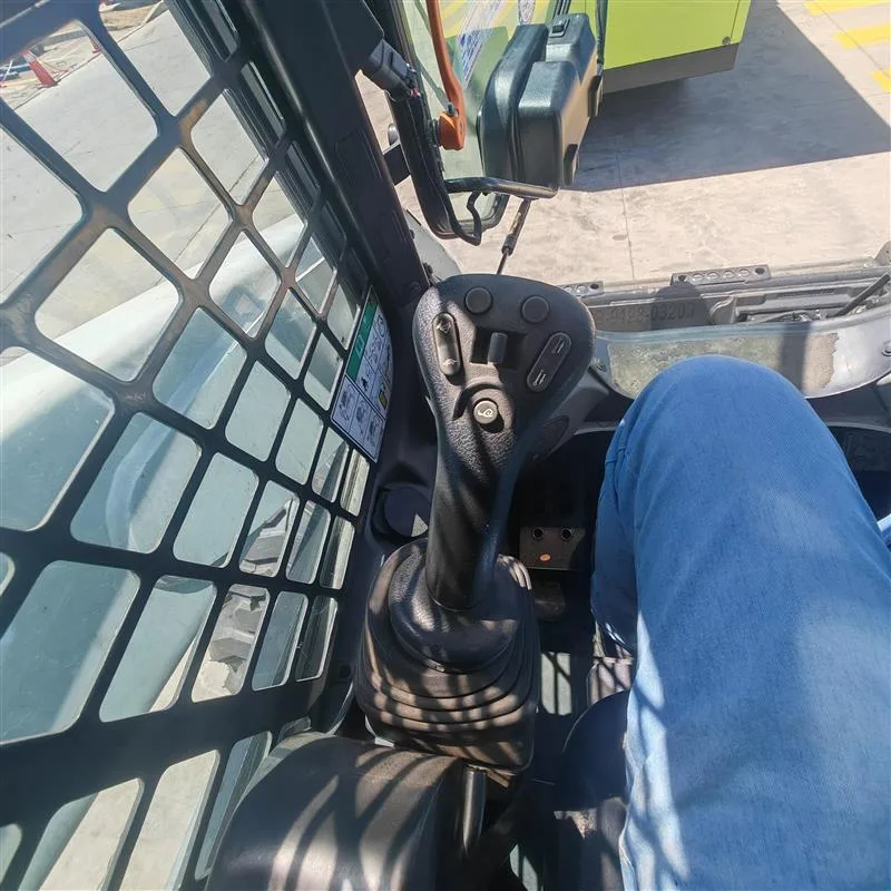 Minicargador Bobcat S650 - Imagen 2