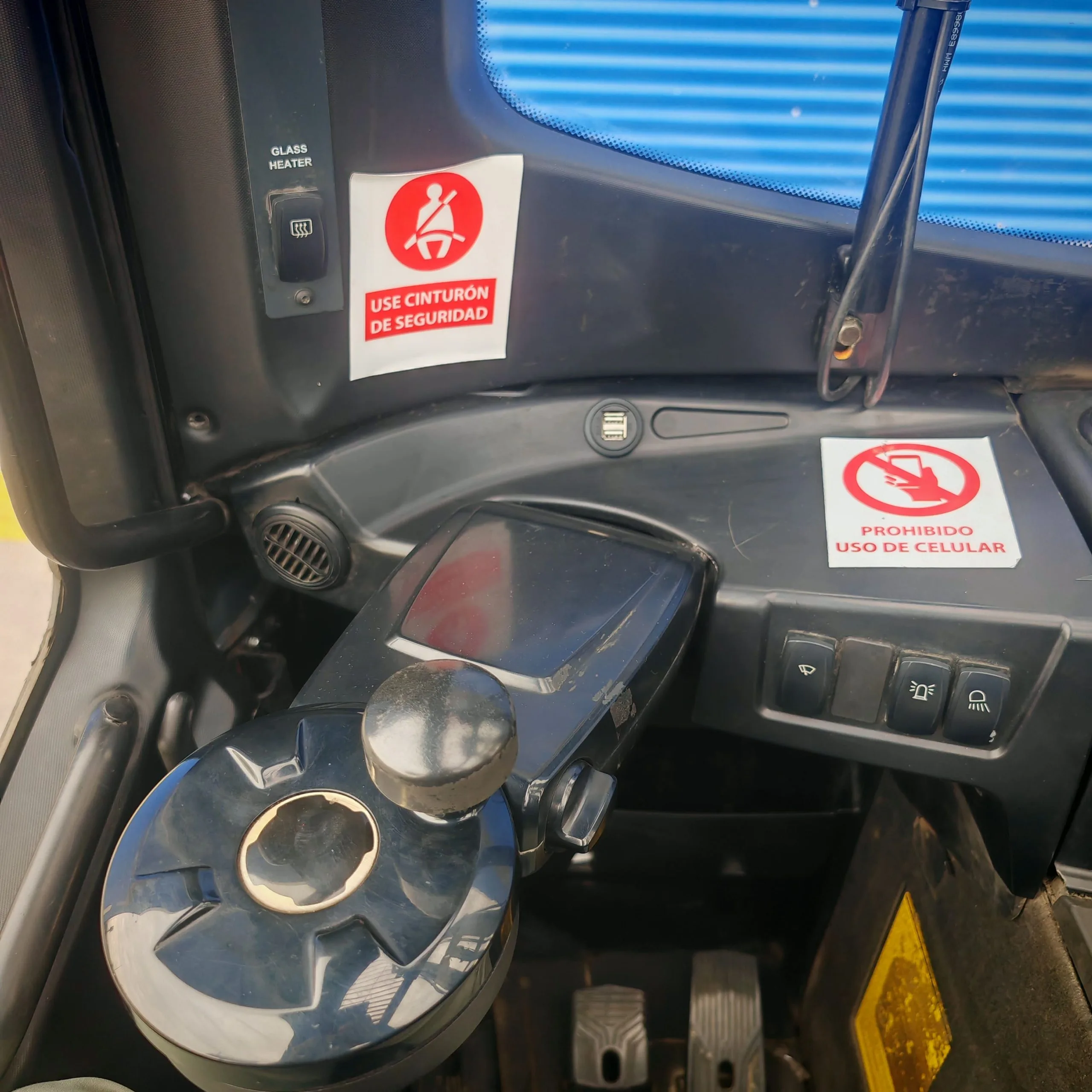 Montacarga Retráctil con Mástil Movil de 1.4 a 2.5 Tons NR14-NR25N2X - Imagen 13