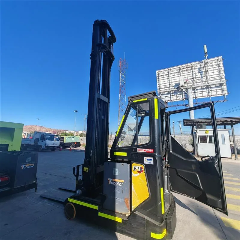Montacarga Retráctil con Mástil Movil de 1.4 a 2.5 Tons NR14-NR25N2X