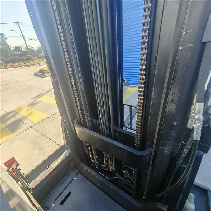 Apilador hombre de pie a bordo CAT de 1.2 a 2.0 Tons NSR12N-NSR20N - Imagen 4