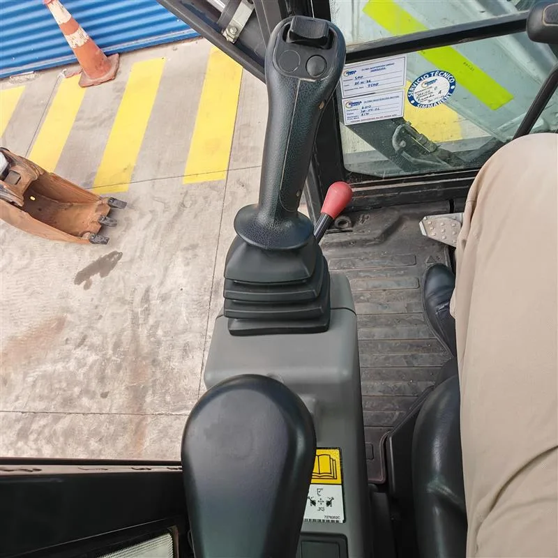 Miniexcavadora Bobcat E35 - Imagen 5
