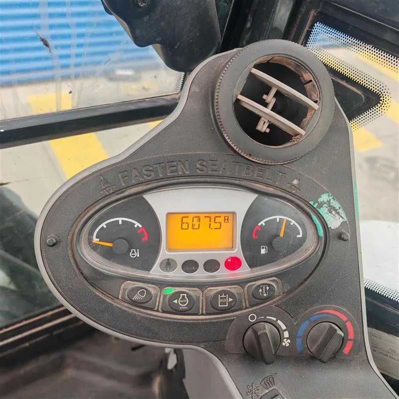 Miniexcavadora Bobcat E35 - Imagen 7