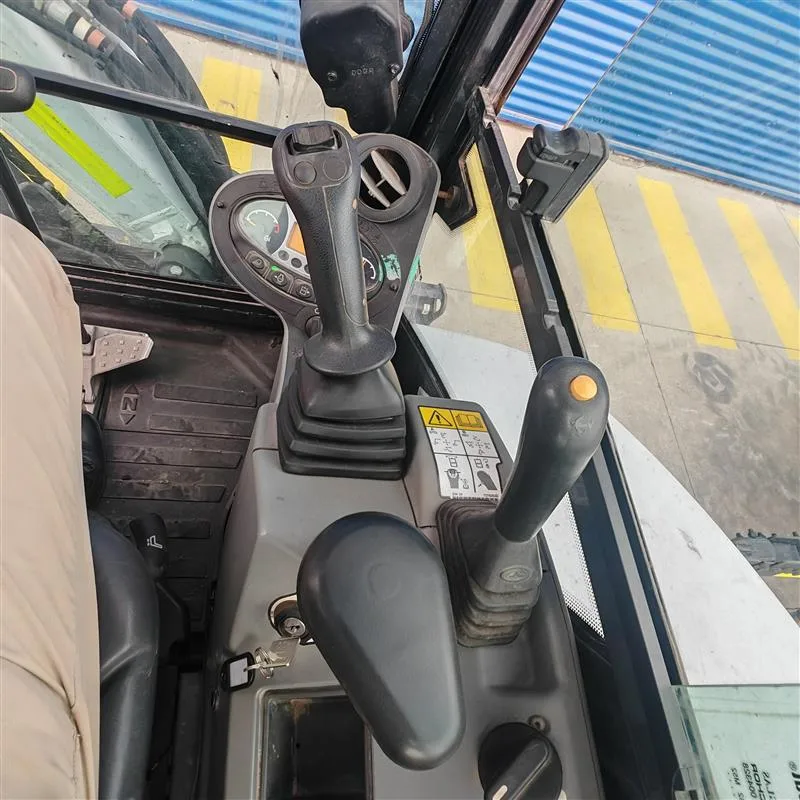 Miniexcavadora Bobcat E35 - Imagen 4