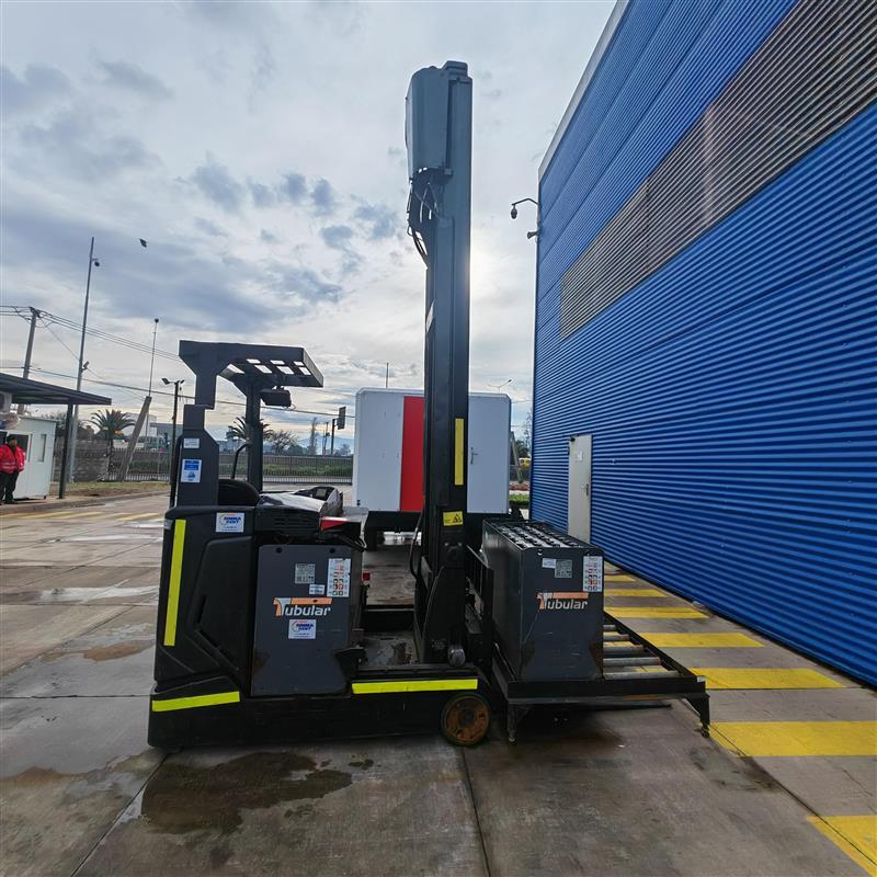 Apilador hombre de pie a bordo CAT de 1.2 a 2.0 Tons NSR12N-NSR20N Serie: RTB34A00302 - Imagen 4