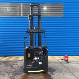 Apilador hombre de pie a bordo CAT de 1.2 a 2.0 Tons NSR12N-NSR20N Serie: RTB34A00302